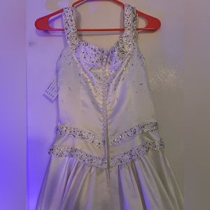 Brand new wedding dress